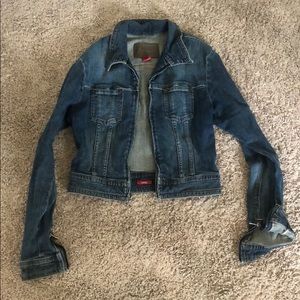 GUESS Cropped Denim Jacket